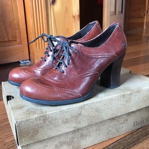 Born Lisandra Lace Up Heels in Rust, size 9.5